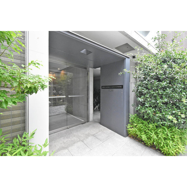 オーパスホームズ八丁堀のエントランス|落ち着いたエントランスです