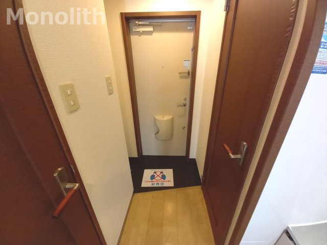 フジパレスフォーゲルⅠ番館の玄関