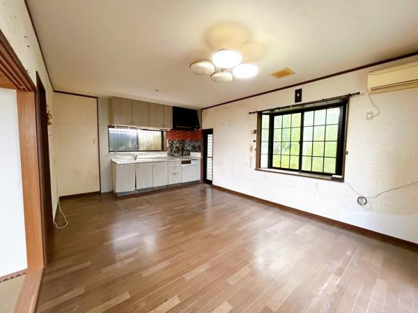 【居間・リビング】