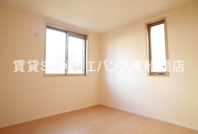 【寝室】 | グランドール駿河台 | 落ち着いた色調の寝室です