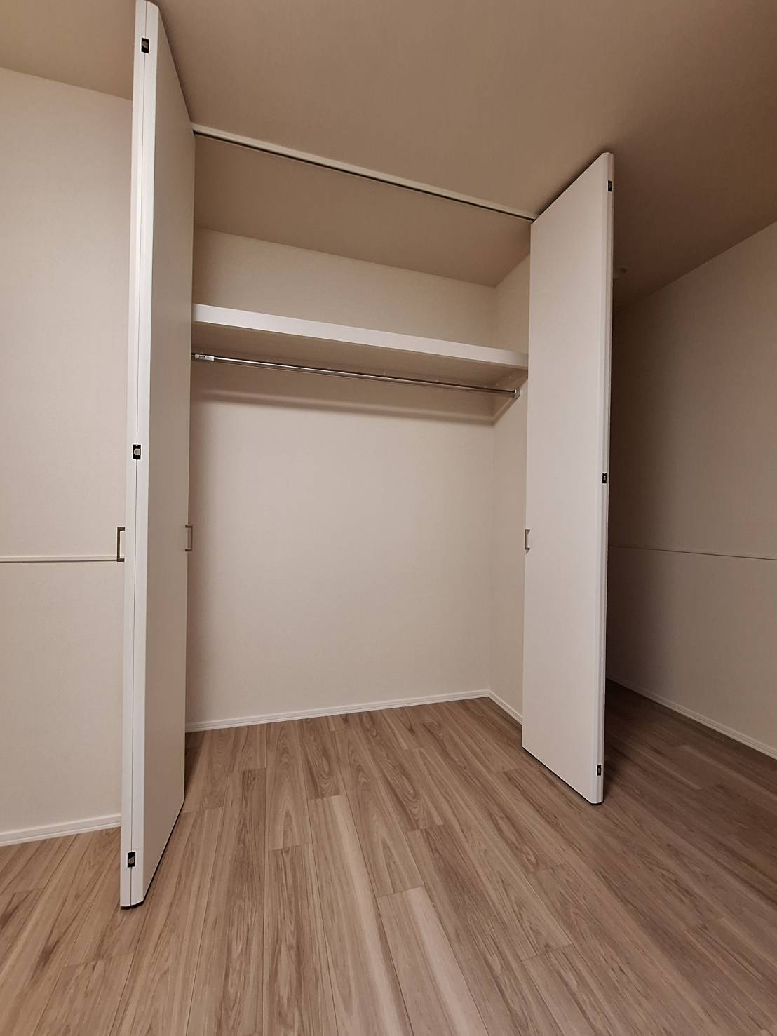 カルメ二俣川の収納