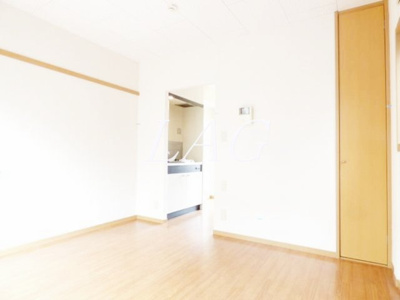 【居間・リビング】 | ドエル・ウッズ | 洋室のお部屋です。