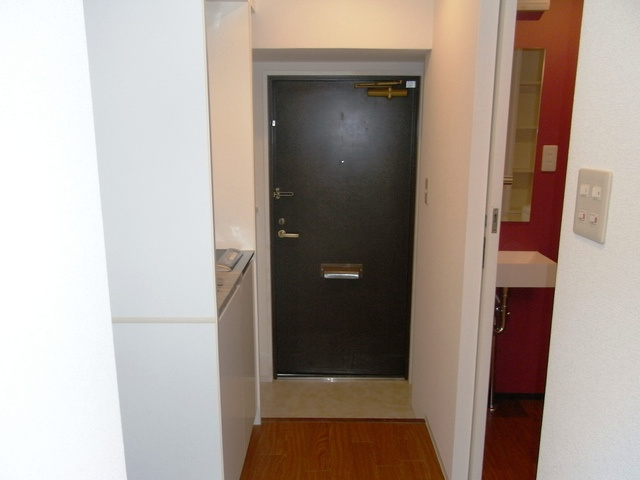 グランドール御影の玄関