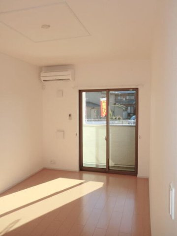 パークヴェルデアＡの居間・リビング