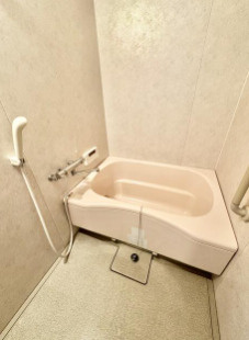 朝霧台戸建の浴室