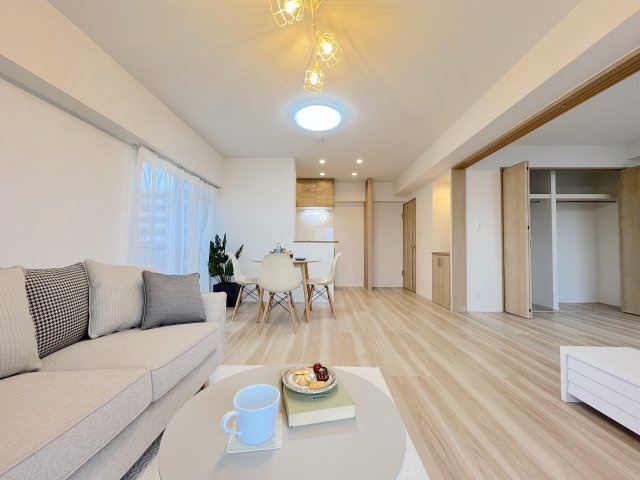 三愛シティライフ二日市の居間・リビング|同社施工例の写真