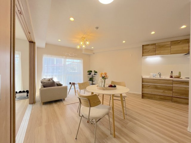 三愛シティライフ二日市の居間・リビング