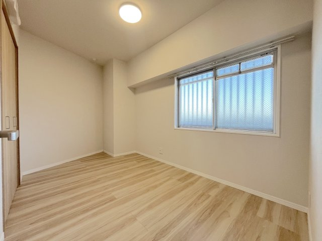 三愛シティライフ二日市の洋室