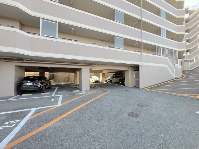 三愛シティライフ二日市の駐車場