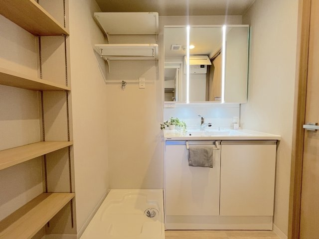 三愛シティライフ二日市の独立洗面台