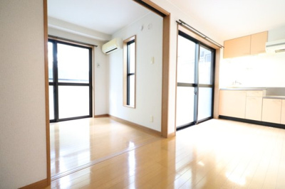 【居間・リビング】 | 仲介手数料半額！HPには初期費用掲載！「プライスホーム」で検索！ヴェルデ薬院