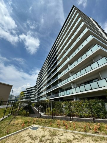 パークホームズLaLa門真の外観|京阪本線「門真」駅徒歩約9分、大阪モノレール線「門真市」駅徒歩約9分と
2沿線利用可能！
