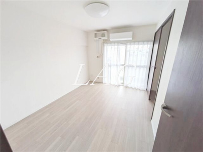 【居間・リビング】 | 相模原リリエンハイム | 洋室のお部屋です。