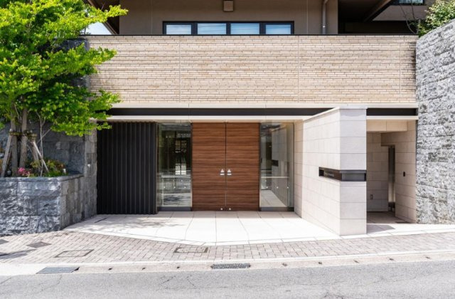 ザ・パークハウス芦屋川のエントランス