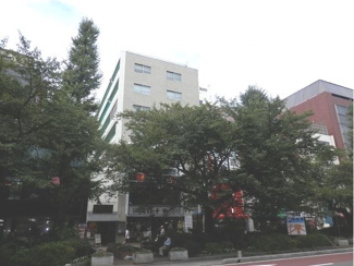 【外観】 | 南口駅前に立地。