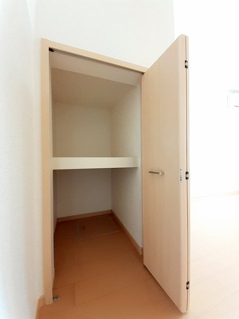 メゾネット・アンジュ参番館の収納