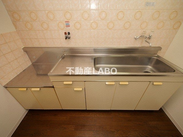 ミタカホーム8番のキッチン