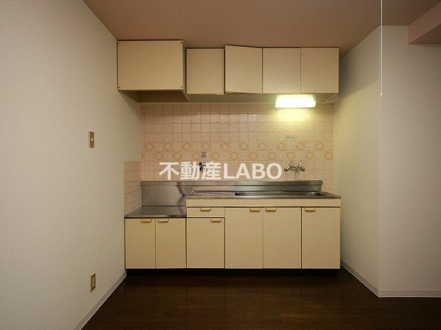 ミタカホーム8番のキッチン