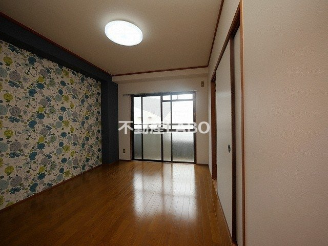 ミタカホーム8番の内装