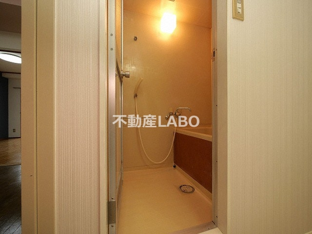 ミタカホーム8番の浴室