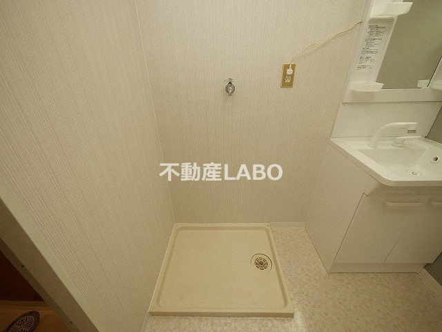 ミタカホーム8番の洗面所