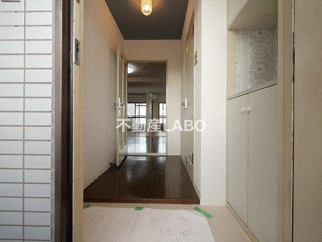 ミタカホーム8番の玄関