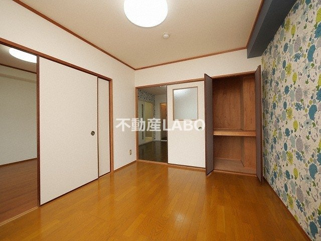 ミタカホーム8番の居間・リビング