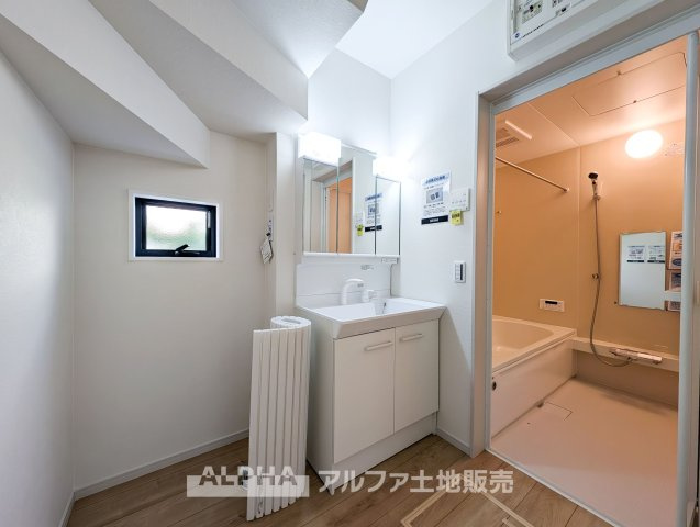 ~立川市西砂町2丁目~Newly built houseのランドリースペース