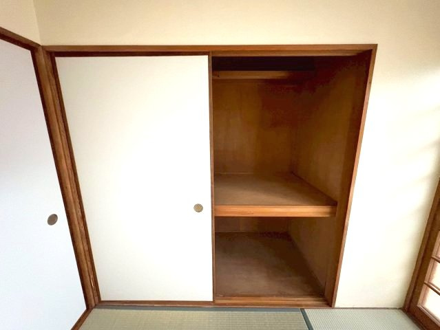 ブルースカイハイツB棟の収納