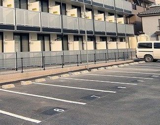 【駐車場】