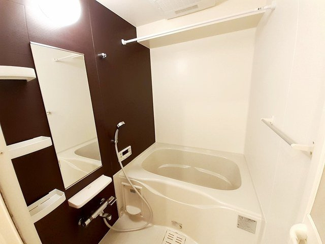 ルミエール　ドゥースの浴室