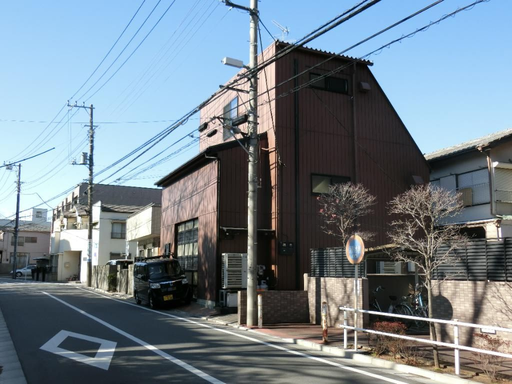 板橋区小茂根２丁目のビルの外観