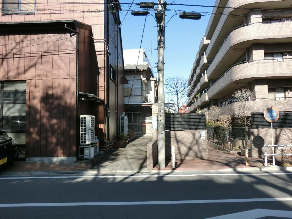 板橋区小茂根２丁目のビル