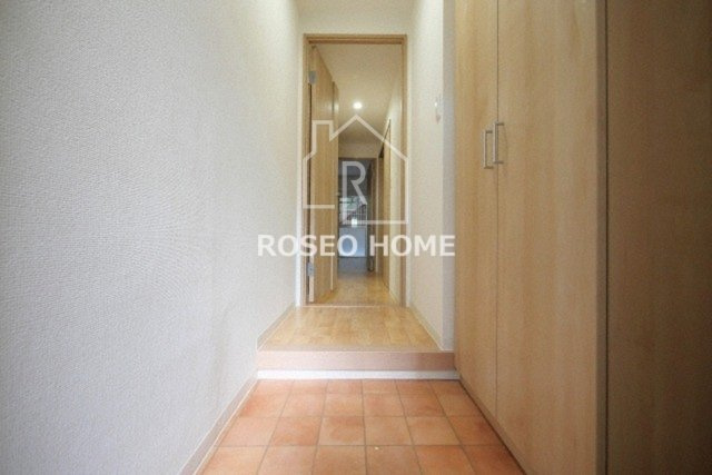 白百合グランドシャトーの玄関|同マンション別部屋：参考写真