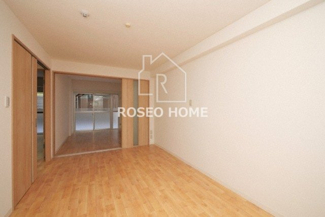 白百合グランドシャトーの居間・リビング|同マンション別部屋：参考写真