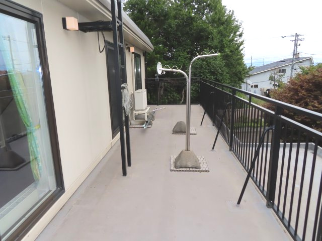 【バルコニー】 | 網走市字二ツ岩１８番地１７、１８番地４８　中古売家 外土地１筆　 | 屋上バルコニー