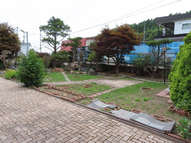 【庭】 | 網走市字二ツ岩１８番地１７、１８番地４８　中古売家 外土地１筆　