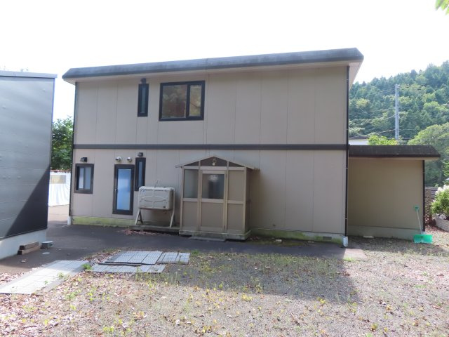 【外観】 | 網走市字二ツ岩１８番地１７、１８番地４８　中古売家 外土地１筆　 | 北東側外観です。