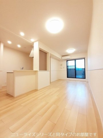 グレイスパークⅠの居間・リビング|こちらのリビングで趣味の時間をお楽しみください