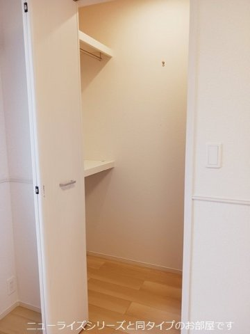 グレイスパークⅠの収納|小物を収納するのに便利です