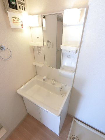 【独立洗面台】 | ※仕様が異なる場合がございます。