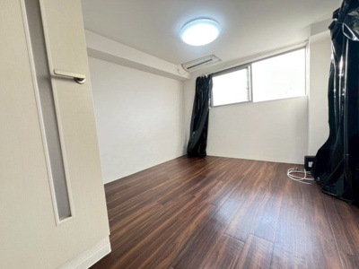 【洋室】 | Satsuma-7マンション