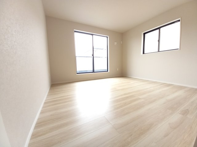 水戸市河和田11期の洋室|明るい洋室です