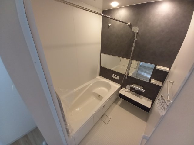 水戸市河和田11期の浴室|ゆったりとしたお風呂で日々の疲れを落としましょう