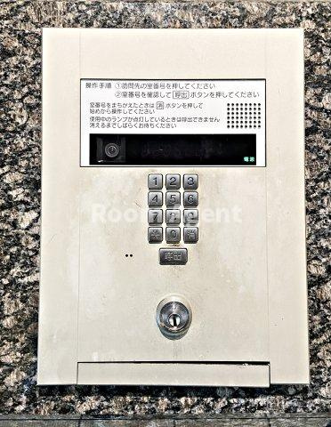 プレサンス桜通グレイスのエントランス
