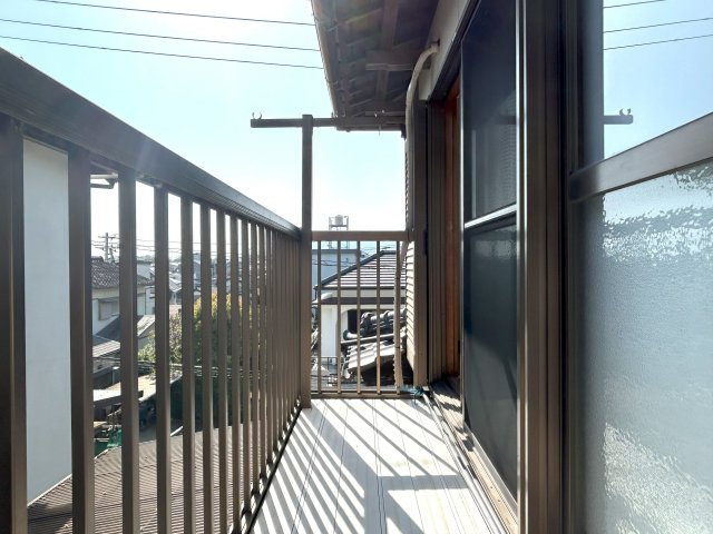 高知市十津５丁目　中古戸建てのバルコニー