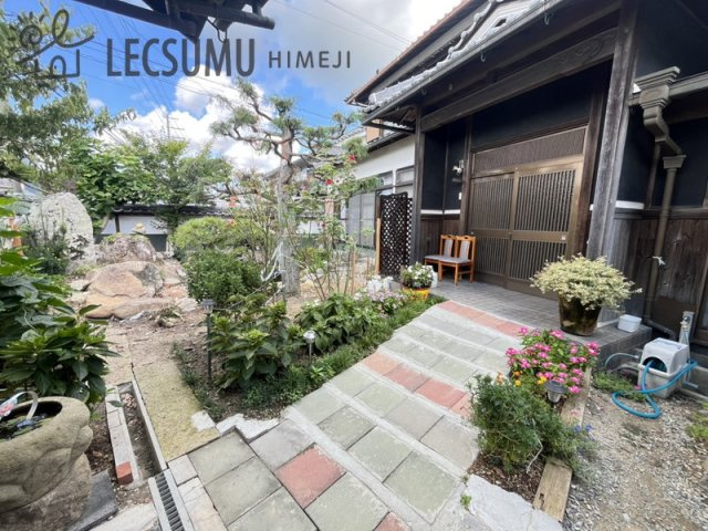 姫路市豊富町豊富/中古戸建の玄関
