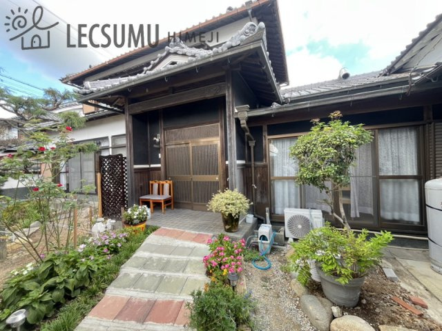 姫路市豊富町豊富/売店舗の玄関