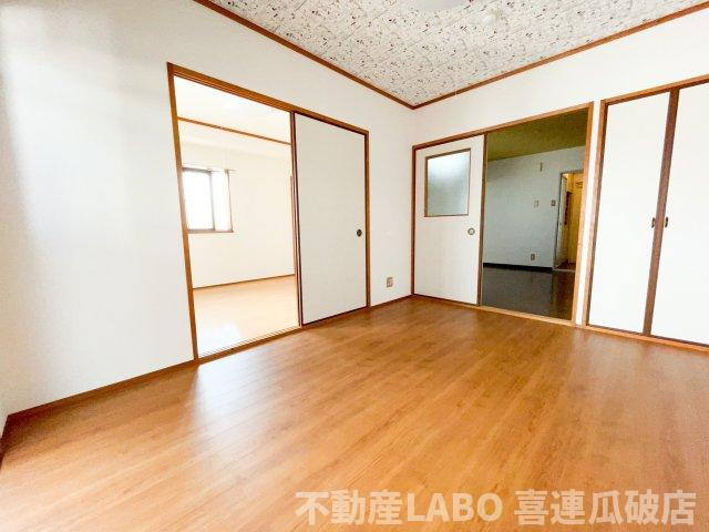 ミタカホーム8番の洋室