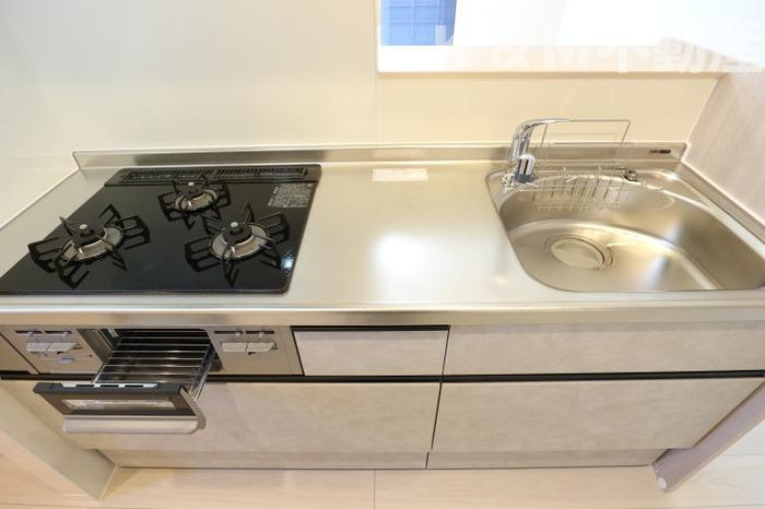 Dear Life のキッチン